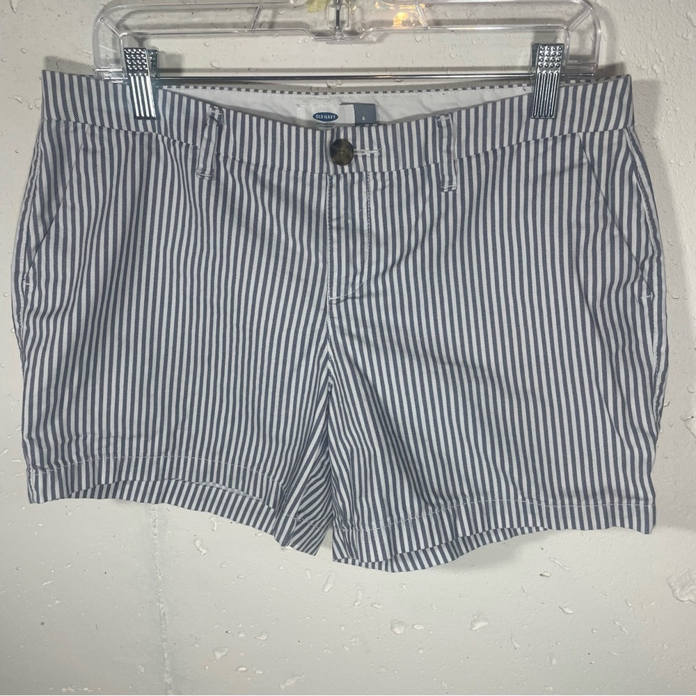 Old Navy Women's Striped Shorts